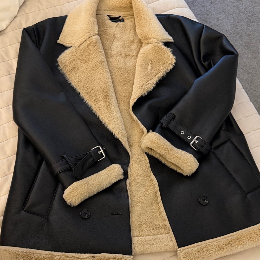 PrettyLittleThing Black and Cream Leather Jacket - Picture 4 of 4